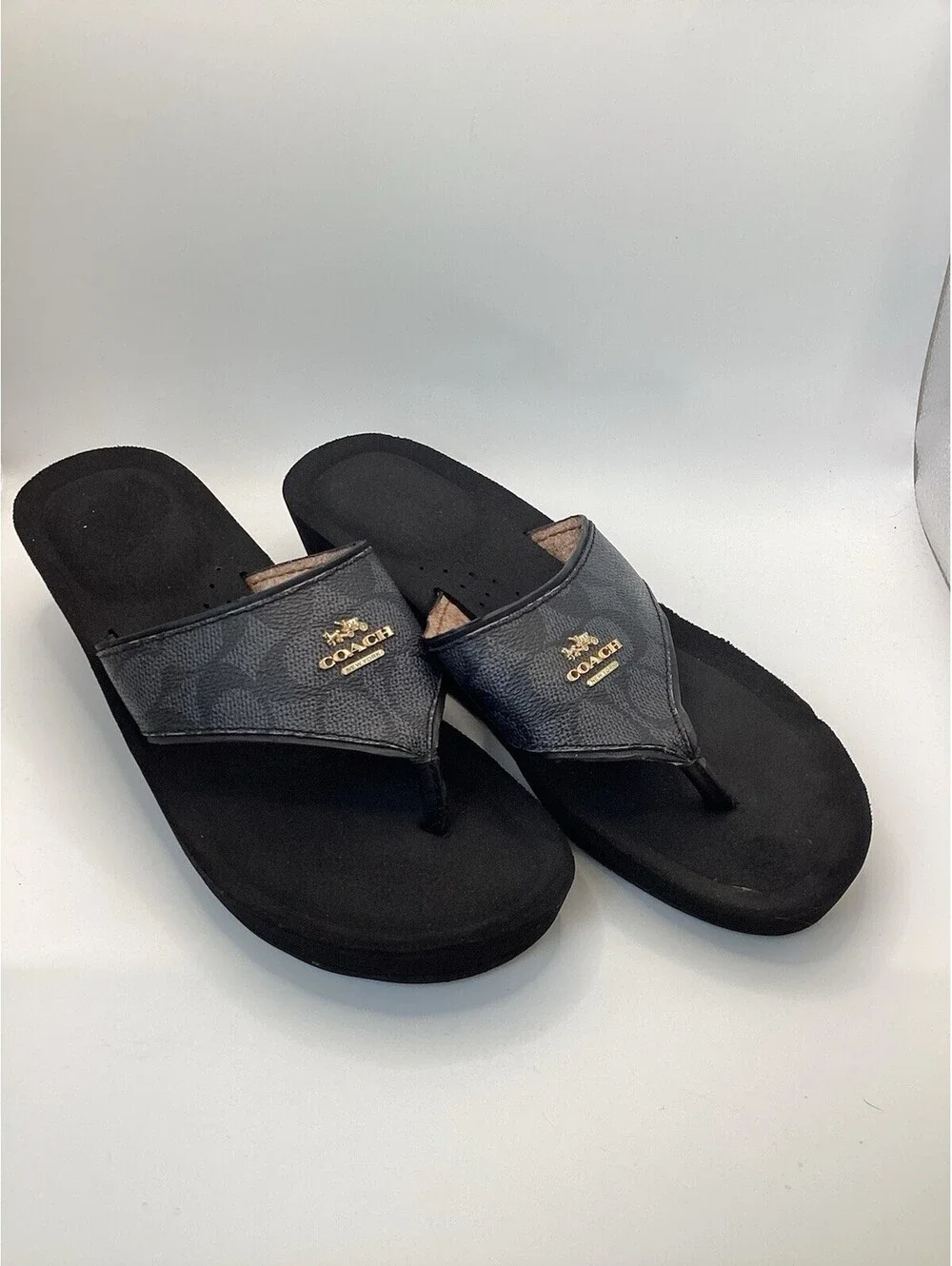 Coach Janice A00964 Black Wedge Thong Flip Flop Sandals Women's 7.5 EUC